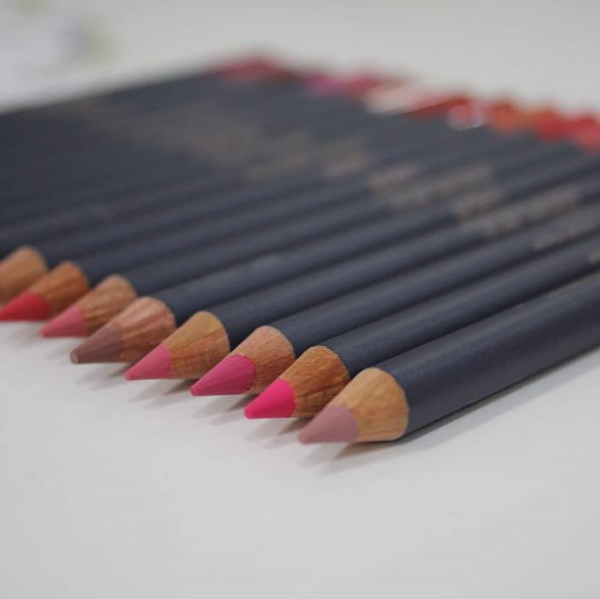 Олівець для губ Lipliner Pencil ADEN №052 Mahagony